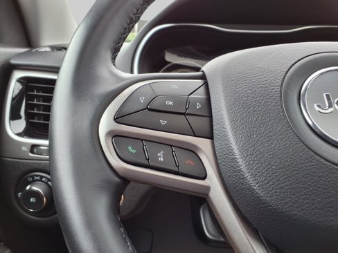 Used 2021 Jeep Cherokee Limited image 18