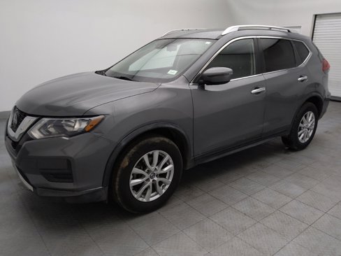 Used 2019 Nissan Rogue SV image 2