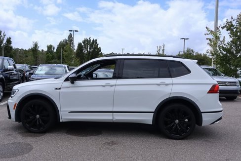 Used 2021 Volkswagen Tiguan SE R-Line image 4