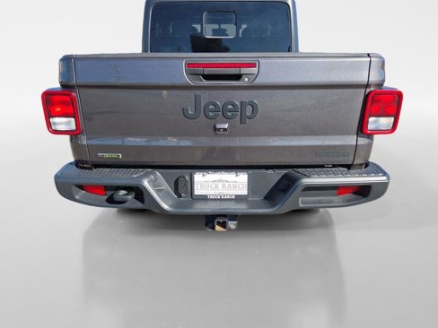 Used 2021 Jeep Gladiator Sport image 10