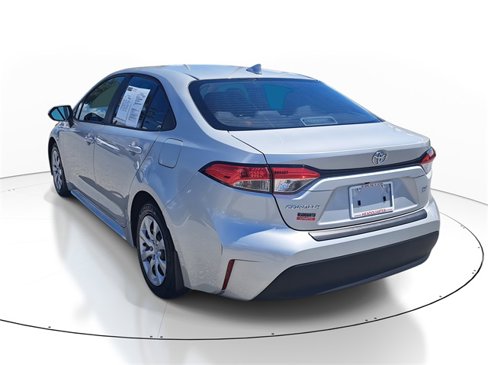 Used 2024 Toyota Corolla LE image 3