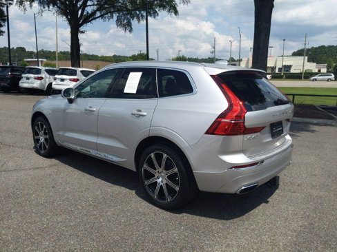 Used 2020 Volvo XC60 T5 Inscription w/ Protection Package Premier image 9