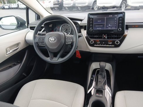 Certified 2021 Toyota Corolla LE image 16