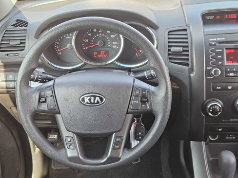 Used 2011 Kia Sorento LX w/ Convenience Pkg image 22