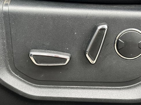 Used 2018 Ford F150 Lariat image 36