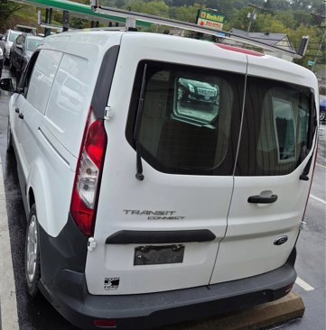 Used 2017 Ford Transit Connect XL image 2