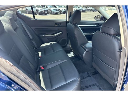 Used 2024 Nissan Altima 2.5 SR w/ SR Premium Package image 17