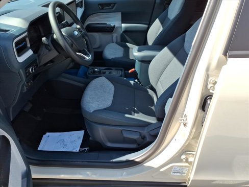 New 2025 Ford Maverick XLT image 30