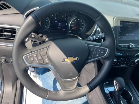 Used 2023 Chevrolet Equinox LT image 12