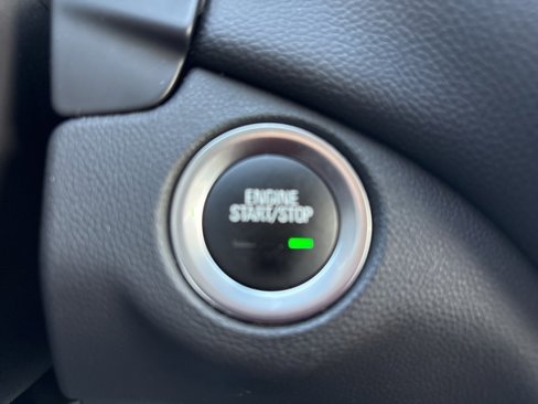 Used 2024 Chevrolet Equinox LT image 20