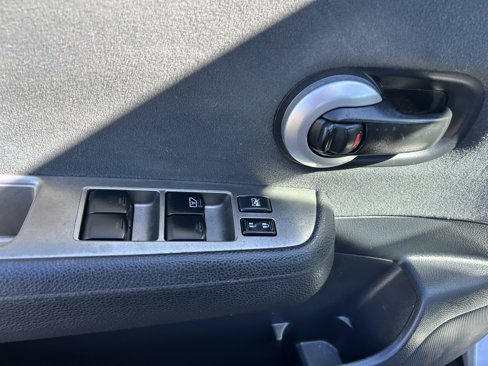 Used 2012 Nissan Versa 1.8 S image 10
