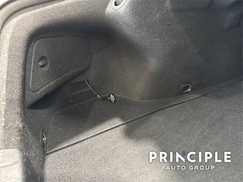 Used 2023 Genesis G70 2.0T image 14