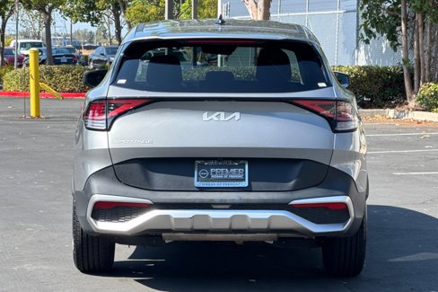 Used 2023 Kia Sportage LX image 5