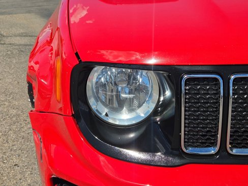 Used 2019 Jeep Renegade Latitude image 10