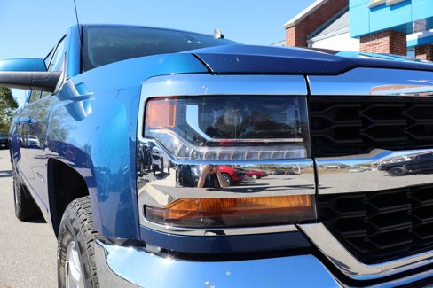 Used 2018 Chevrolet Silverado 1500 LT w/ All Star Edition image 3
