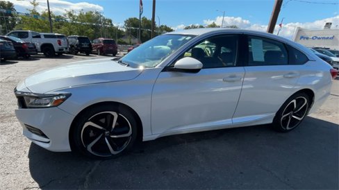 Used 2020 Honda Accord Sport image 4