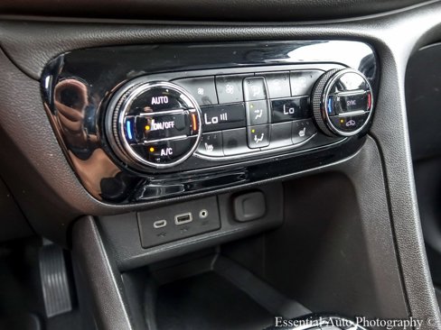 Used 2021 Buick Encore GX Select image 21