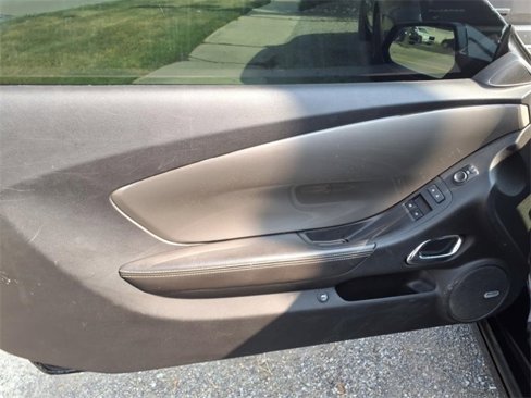 Used 2015 Chevrolet Camaro LT image 9