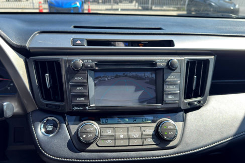 Used 2014 Toyota RAV4 Limited image 14