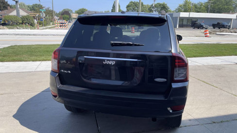Used 2014 Jeep Compass Latitude w/ Sun/Sound Group image 7