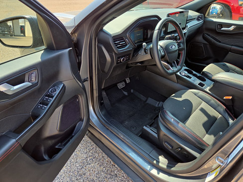 Used 2023 Ford Escape ST-Line w/ Equipment Group 301A image 11