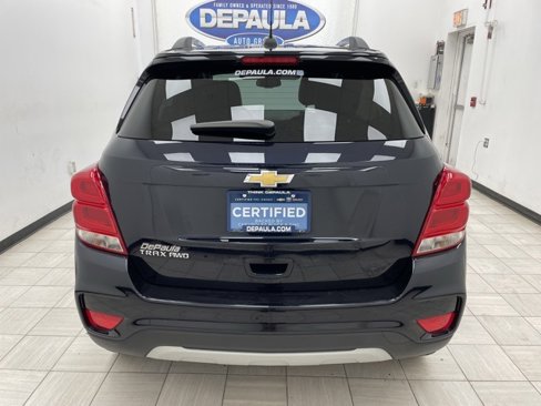 Certified 2022 Chevrolet Trax LT w/ LT Convenience Package image 18