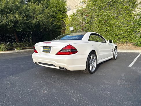 Used 2011 Mercedes-Benz SL 550 image 5