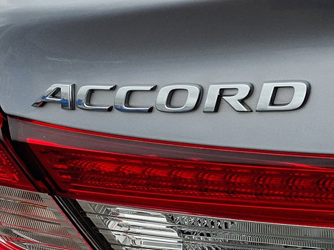 Used 2022 Honda Accord EX-L image 30