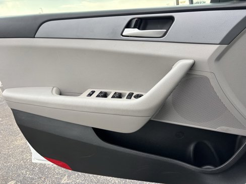 Used 2018 Hyundai Sonata ECO image 10