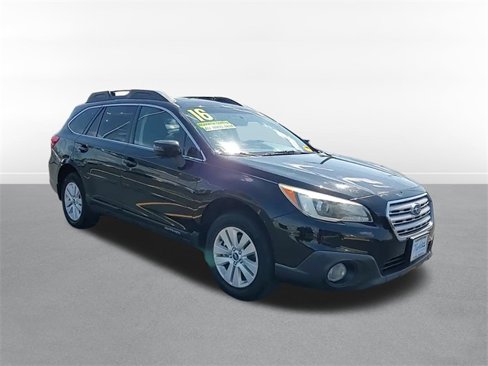 Used 2016 Subaru Outback 2.5i Premium image 3