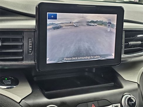 Used 2020 Ford Explorer XLT w/ Equipment Group 202A image 27