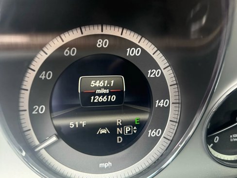 Used 2013 Mercedes-Benz E 350 4MATIC Sedan image 19