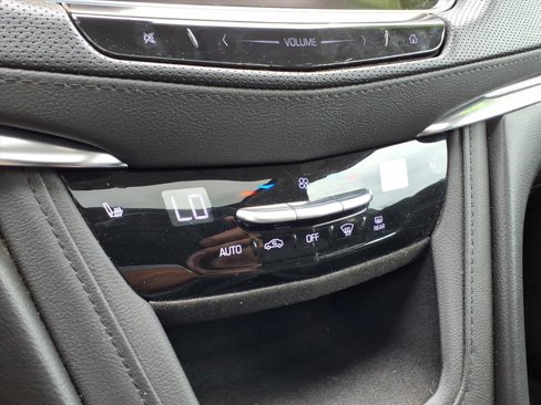 Used 2019 Cadillac XT5 Luxury image 17