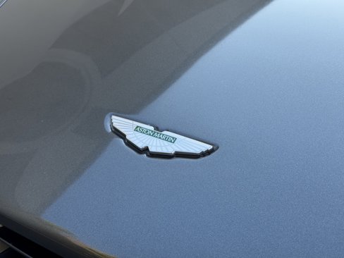 Used 2013 Aston Martin V8 Vantage Roadster image 12