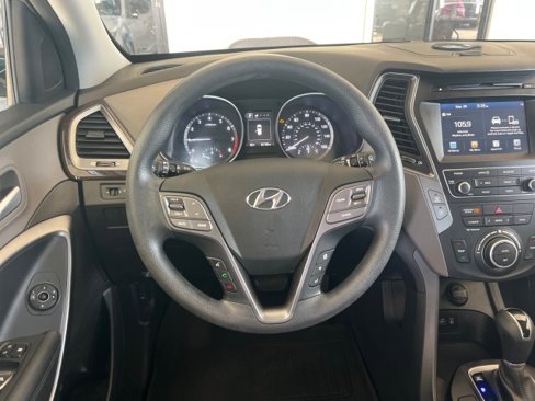 Used 2017 Hyundai Santa Fe Sport w/ 2.4L Value Package 06 image 17