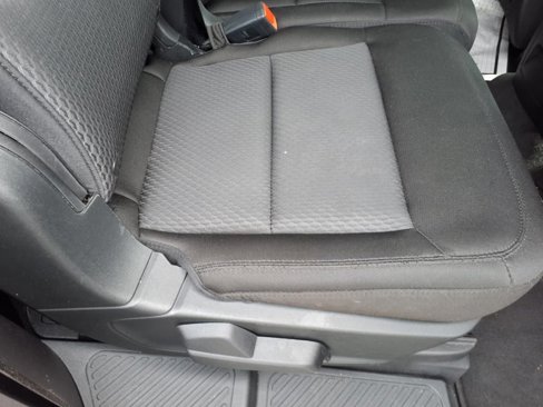 Used 2022 Ford Explorer XLT image 20