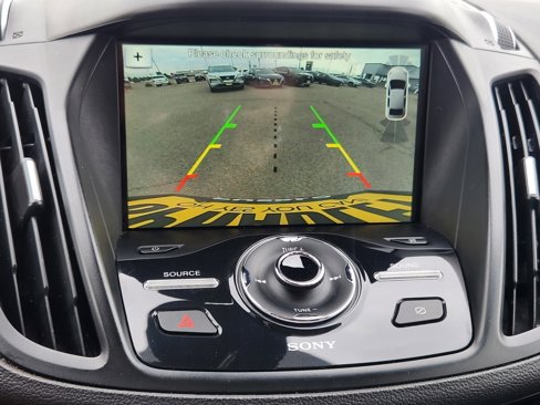 Used 2019 Ford Escape Titanium image 25