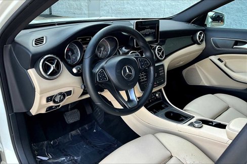 Used 2016 Mercedes-Benz GLA 250 image 14