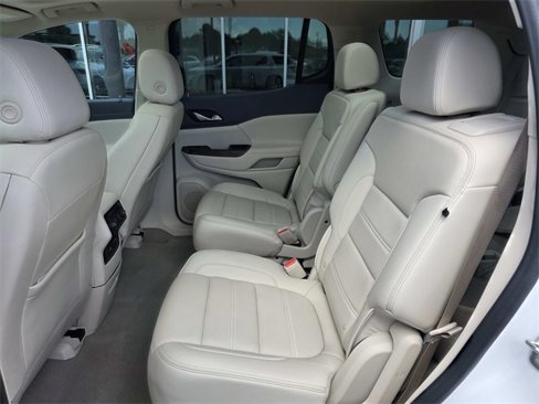 Used 2022 GMC Acadia Denali w/ Denali Ultimate Package image 10