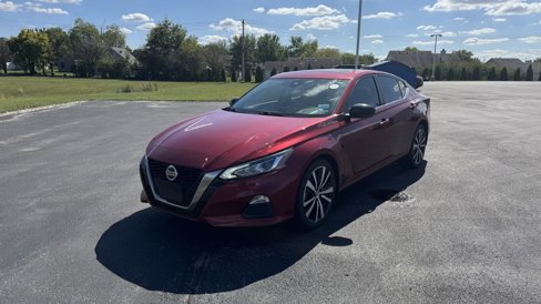 Used 2020 Nissan Altima 2.5 SR w/ Premium Package image 3