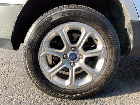 Used 2021 Ford EcoSport SE image 9