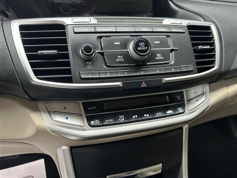 Used 2014 Honda Accord LX image 23