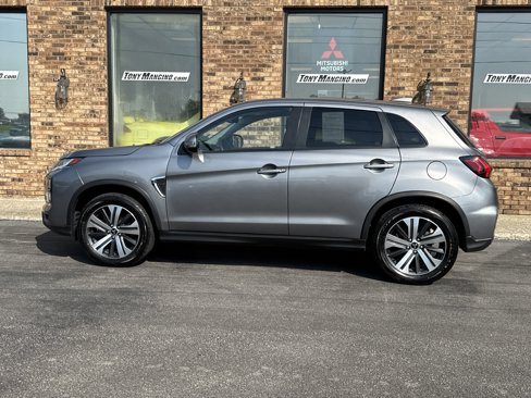 Used 2021 Mitsubishi Outlander Sport SE image 2