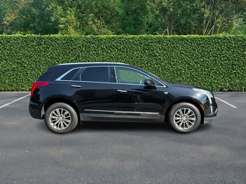 Used 2017 Cadillac XT5 Luxury w/ Driver Awareness Package image 2