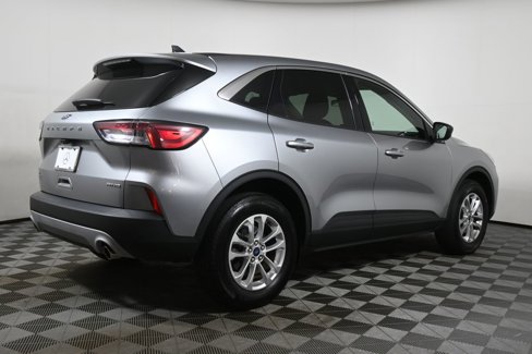 Used 2022 Ford Escape SE w/ Cold Weather Package image 7