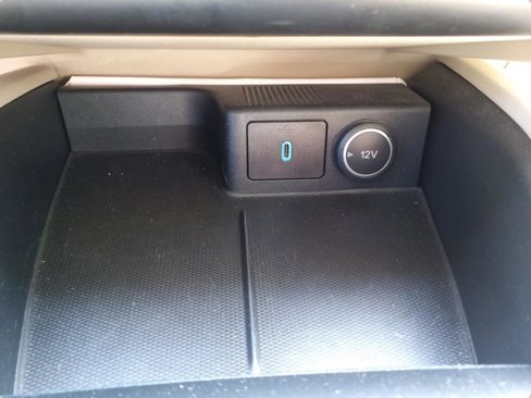Used 2020 Ford Escape SEL image 17