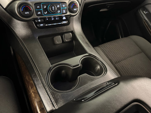 Used 2018 Chevrolet Suburban LS image 25