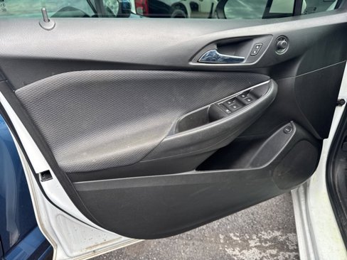 Used 2019 Chevrolet Cruze LT image 8