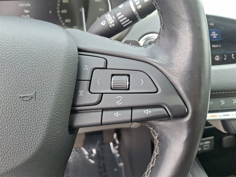 Used 2019 Cadillac XT4 Luxury w/ Cold Weather Package image 22