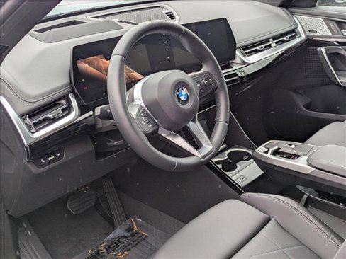 Used 2025 BMW X1 xDrive28i image 3